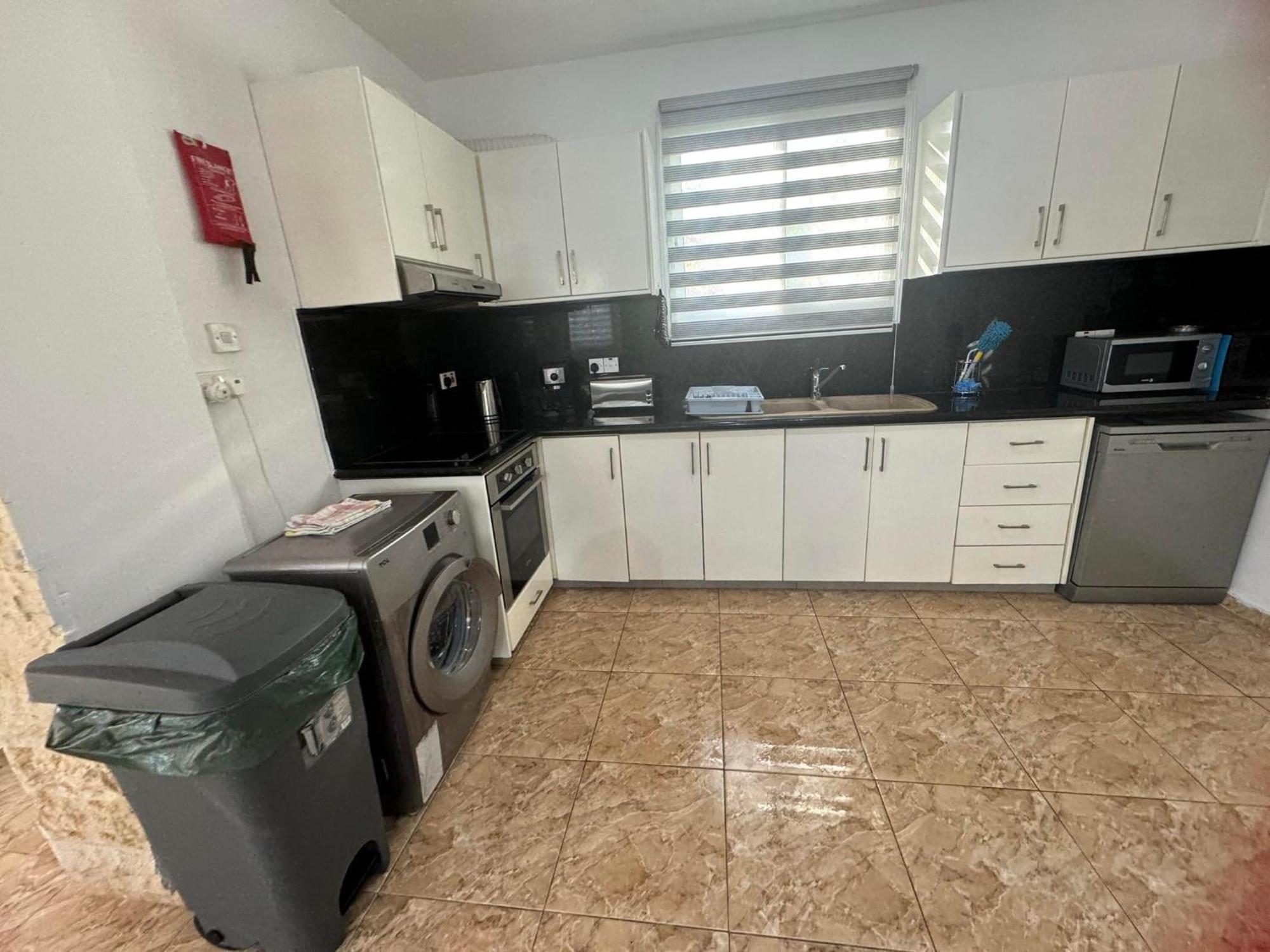 Villa Coralia Gardens 1Km From Coral Bay Beach المظهر الخارجي الصورة